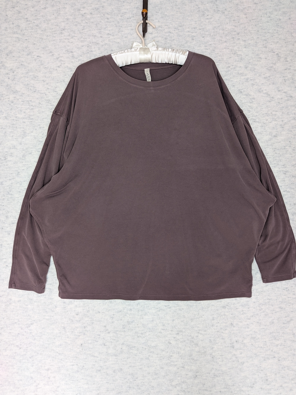 lululemon athletica Loungeful Drap Oversized Long Sleeve Top in Faded Mauve Sz14
